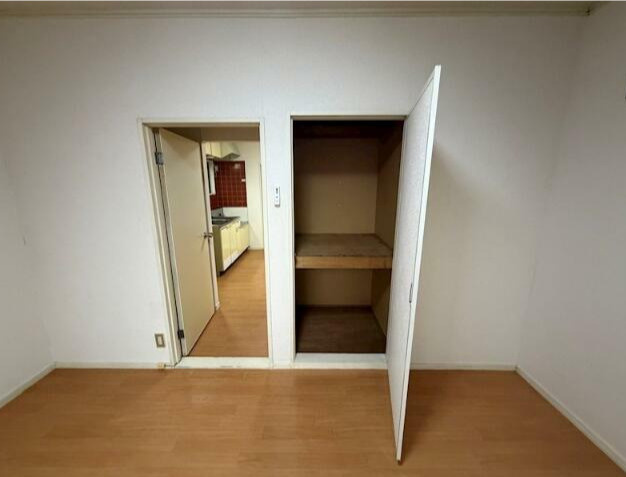 中野区新井２丁目のアパートの収納