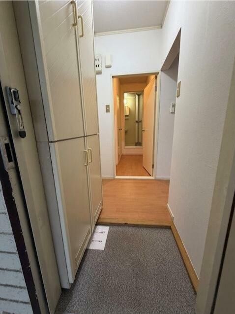 中野区新井２丁目のアパートの玄関
