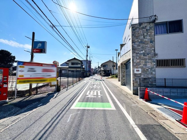 【前面道路含む現地写真】 | 和光市白子2丁目　建築条件無売地　全3区画　（成増店） | 緑が豊かで心静かに過ごせる落ち着いた佇まい