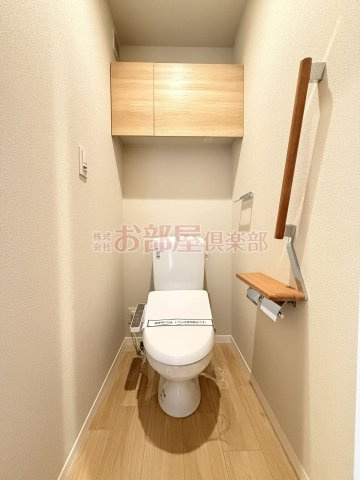 シャーメゾンレジデンス夜明のトイレ|ゆったりとした空間のトイレです