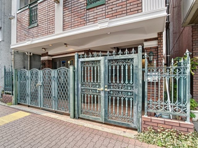 【エントランス】 | スワンレイクイン目白ストリート