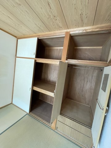 田の上1丁目　中古住宅の収納