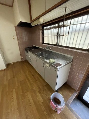 田の上1丁目　中古住宅のキッチン