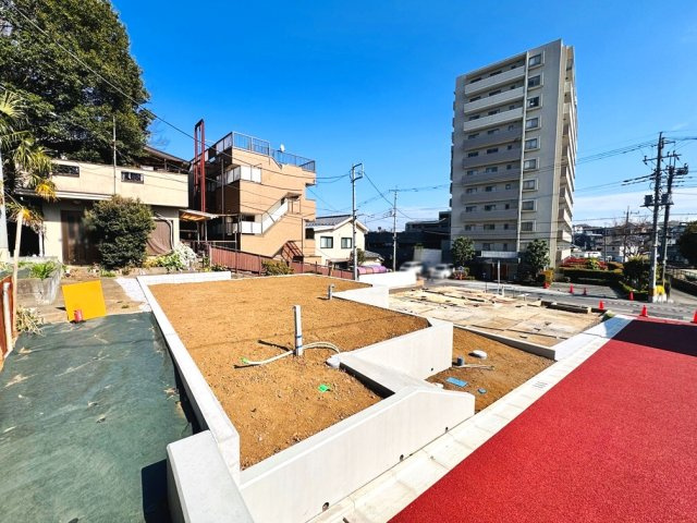 【外観】 | 和光市白子2丁目　建築条件無売地　全3区画　（成増店） | 前面道路が広く車の駐車がラクラクです