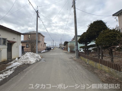 【前面道路含む現地写真】 | 鳥取南5丁目2-7売地 | 周辺公道幅も6ⅿあり、お車のすれ違いも問題なしです！