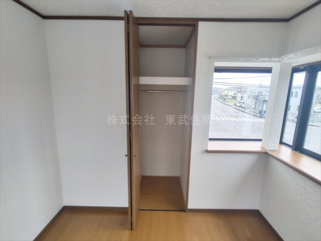 【内装】 | 坂戸市にっさい花みず木 | 洋室西側収納