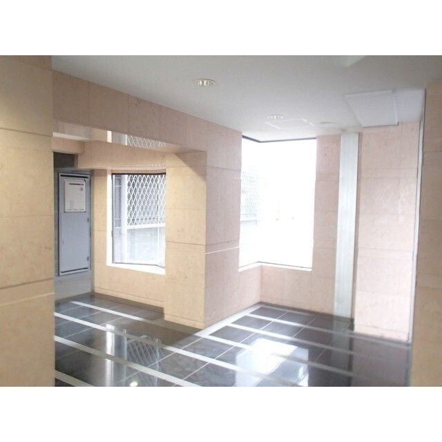 ルミエール大森のロビー