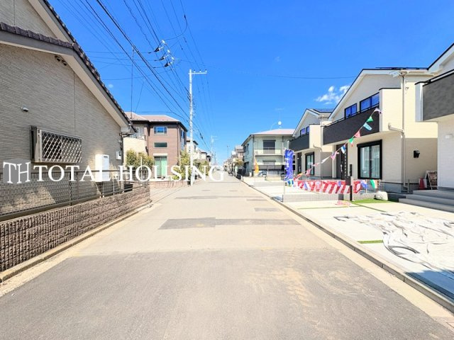 【前面道路含む現地写真】 | 小平市津田町1丁目　新築戸建　B号棟　全3棟