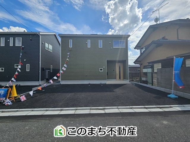CRADLEGARDEN宇都宮市宮の内第4の駐車場|お車並列３台分ご用意しております♪
