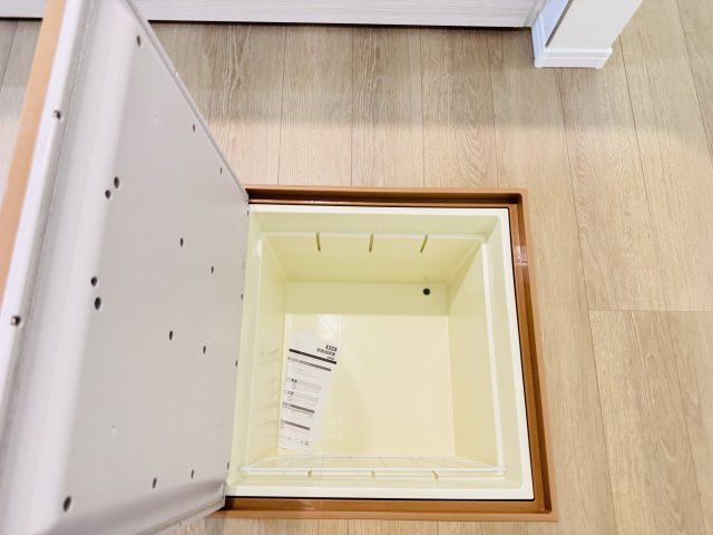 柏市藤心２丁目新築戸建のキッチン|キッチン床下収納