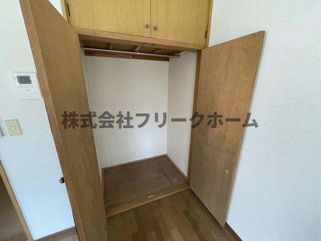 三鷹市上連雀１丁目のアパートの収納