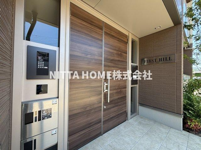 ファーストヒルのエントランス|オートロック付き★