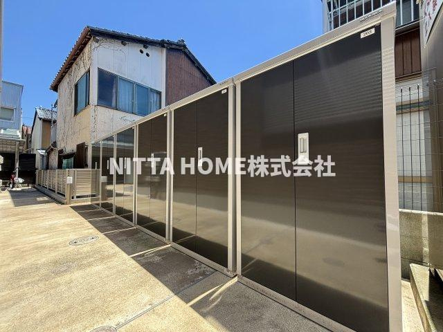 ファーストヒルのその他共用部分|外部物置もついています★