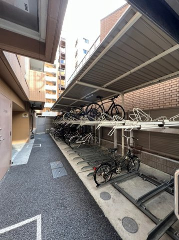 LaSante東別院　名古屋市賃貸　仲介手数料無料の駐車場