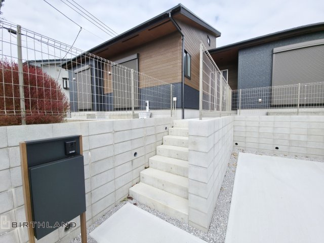 新築戸建・新築建売　伊勢崎市豊城町　殖蓮小学校・殖蓮中学校の外観