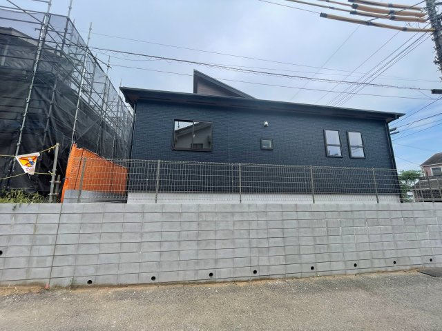 新築戸建・新築建売　伊勢崎市豊城町　殖蓮小学校・殖蓮中学校の外観|道路からの視線を気にすることなく生活ができる環境です！