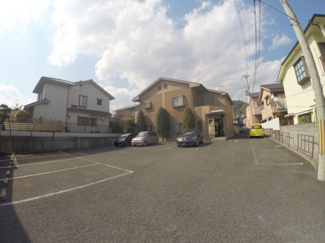 【駐車場】