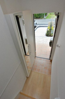 【玄関】 | ラグランジュ | 【ラグランジュ】明るい玄関です