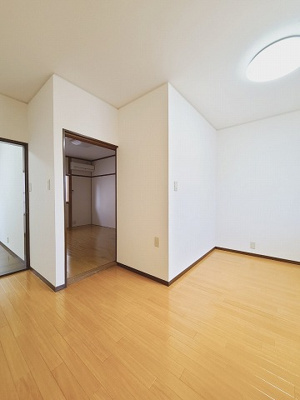 【居間・リビング】 | しらすな3号館