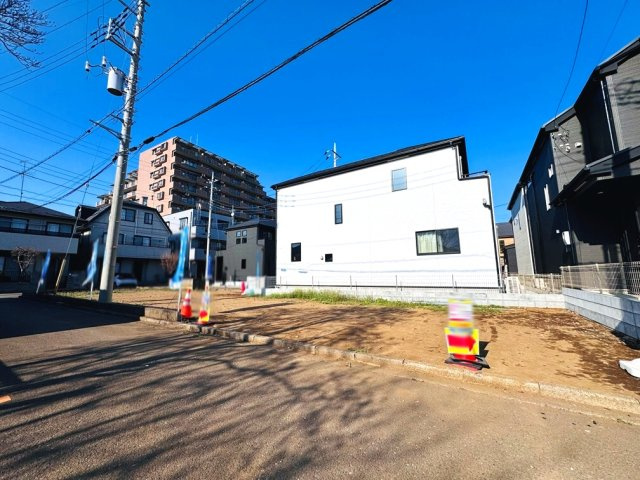 【前面道路含む現地写真】 | 和光市南1丁目　建築条件付売地　全10区画　（成増店） | 自然環境と調和した良好な住環境
