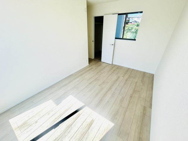 八千代市高津１１４０番の洋室