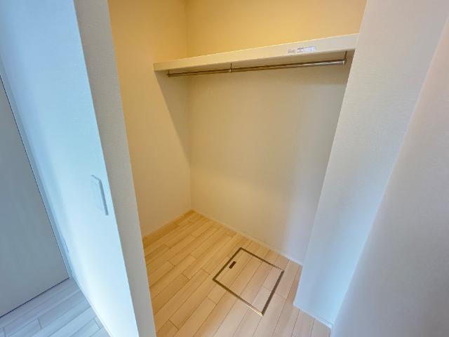 イルミエールヤヨイの収納|ウォークインクローゼット