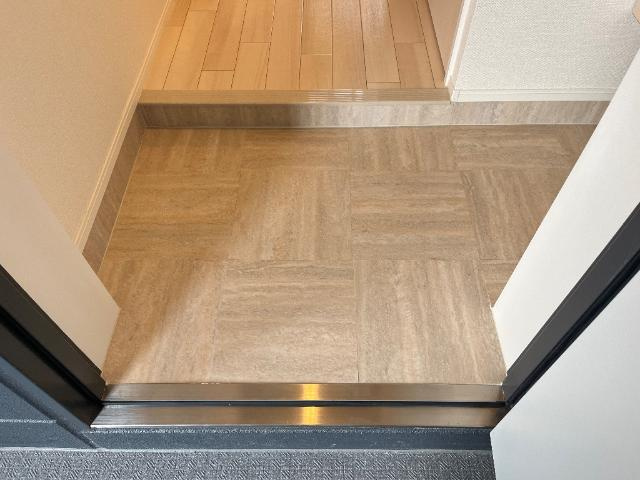 イルミエールヤヨイの玄関|玄関