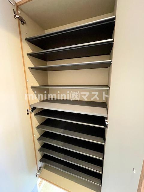 S-FORT福島LaLunaの玄関