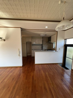 【居間・リビング】 | 綾町　戸建（中古住宅）