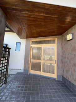 【玄関】 | 綾町　戸建（中古住宅）