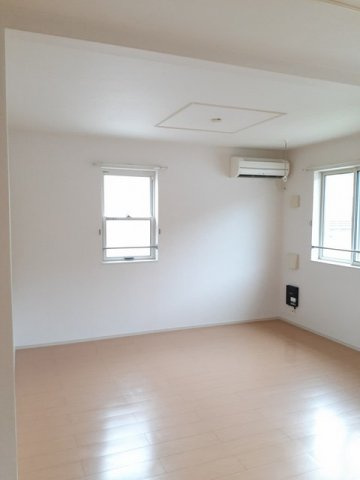 エクセレント・ネサキＤの居間・リビング|使いやすい居間です