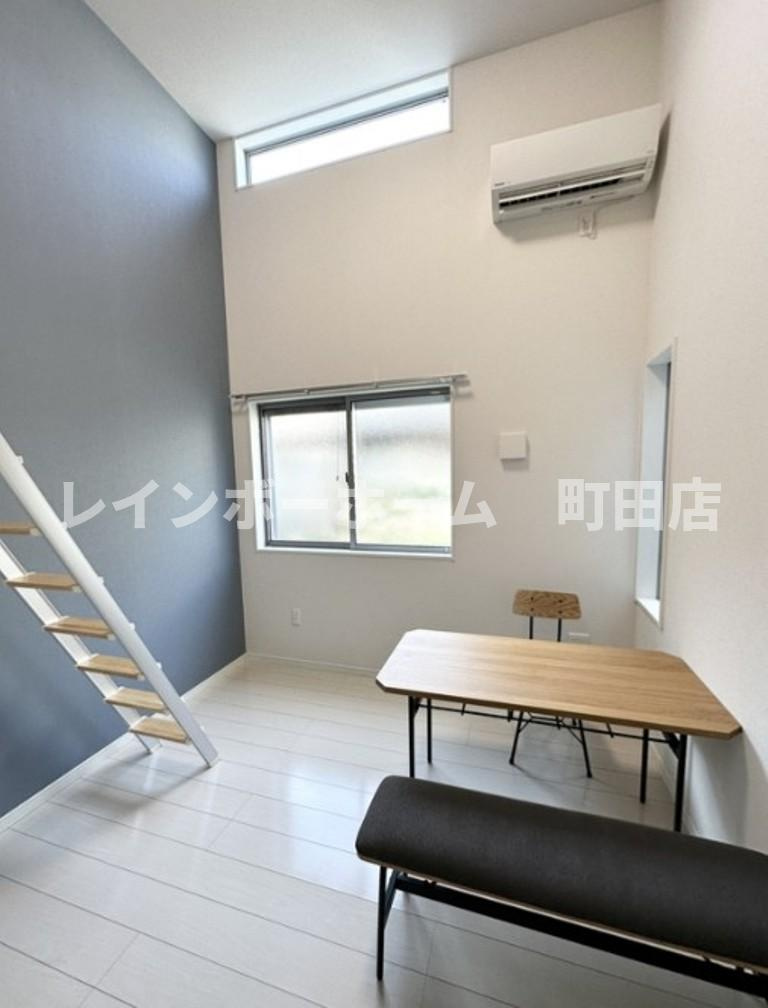 プライムテラス相模大野※初期費用分割あと払いサービス利用可能物件の居間・リビング