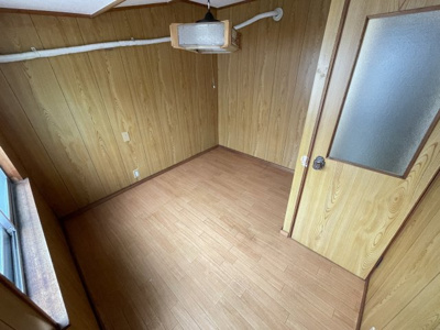 【洋室】 | 次屋2丁目25－1・5連棟平屋西端