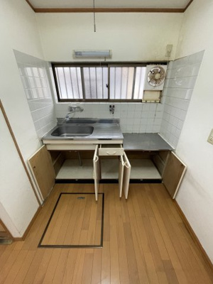 【居間・リビング】 | 次屋2丁目25－1・5連棟平屋西端