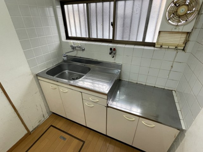 【居間・リビング】 | 次屋2丁目25－1・5連棟平屋西端