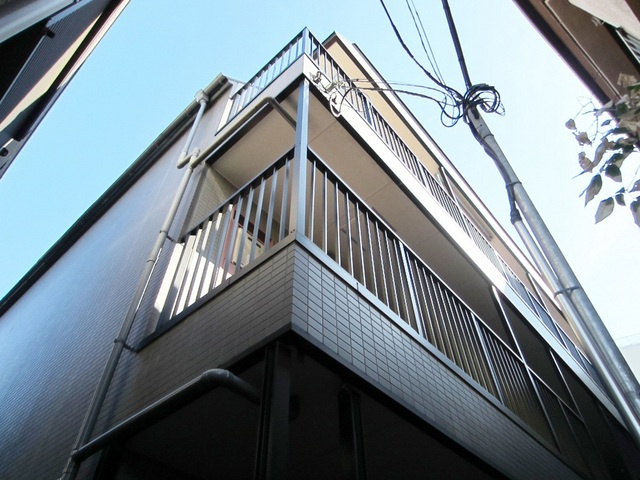 シャトーまつ喜１０２　の外観|タイル貼りの外観です♪