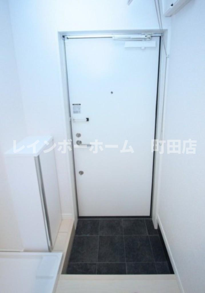 プライムテラス相模大野※初期費用分割あと払いサービス利用可能物件の玄関