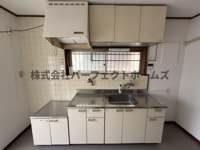 大成町戸建　賃貸のキッチン|きれいなキッチンです