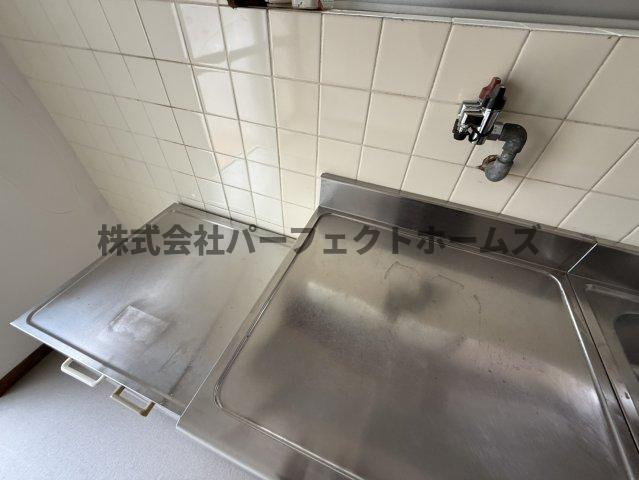大成町戸建　賃貸のキッチン|コンパクトなキッチンで掃除もラクラク