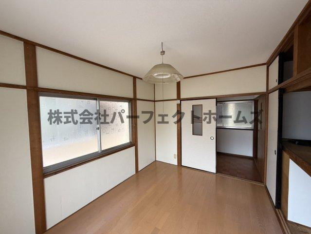 大成町戸建　賃貸の洋室|きれいな洋室です