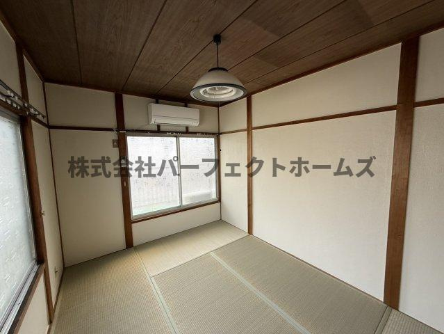 大成町戸建　賃貸の和室|ゆったりとくつろげる和室です