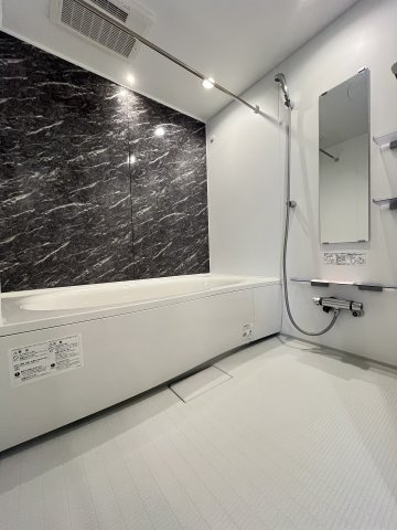 ＡＲＭＡＧＮＡＣ　Ｂの浴室