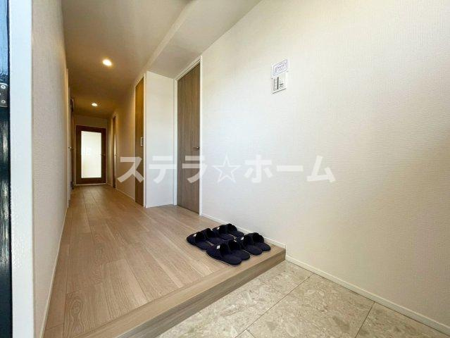 ファミールハイツ城東A棟の玄関|ゆったりとした玄関です