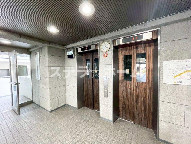 ファミールハイツ城東A棟のその他共用部分|エレベーター2基あります