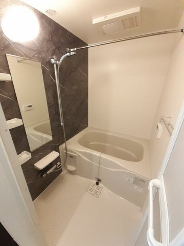 バルーム　１０の浴室