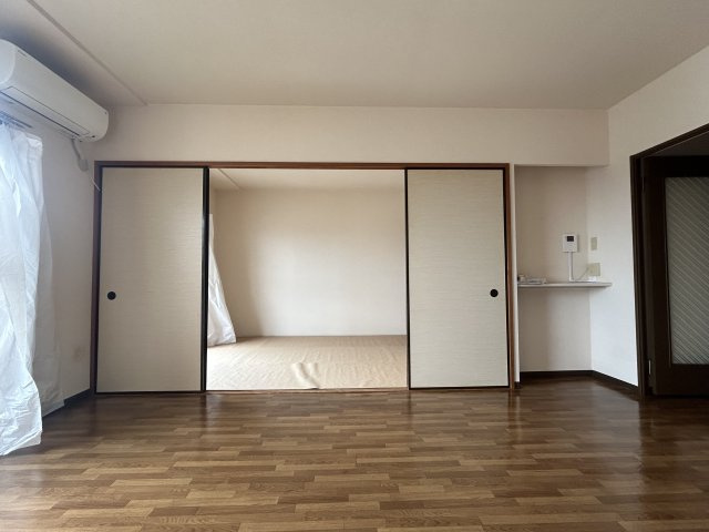 シャルム春日部の居間・リビング