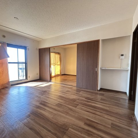 シャルム春日部の居間・リビング
