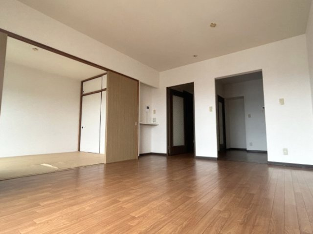 シャルム春日部の居間・リビング