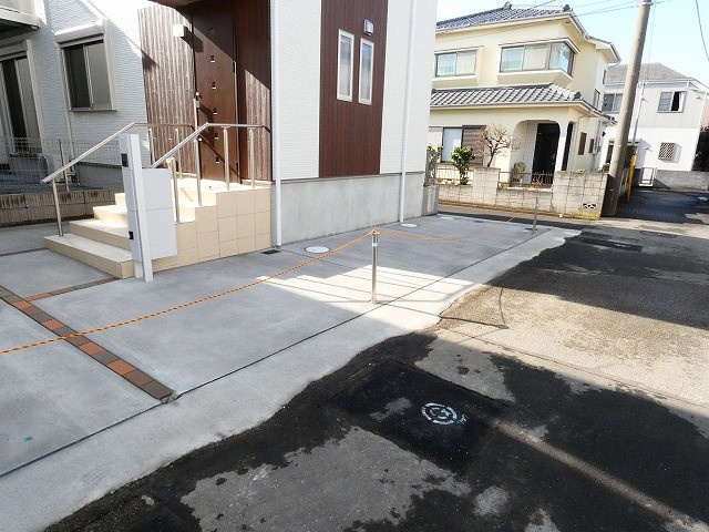 浪花町戸建　Ｂ棟のその他共用部分|駐車場1台付