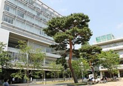 私立成城大学まで644m